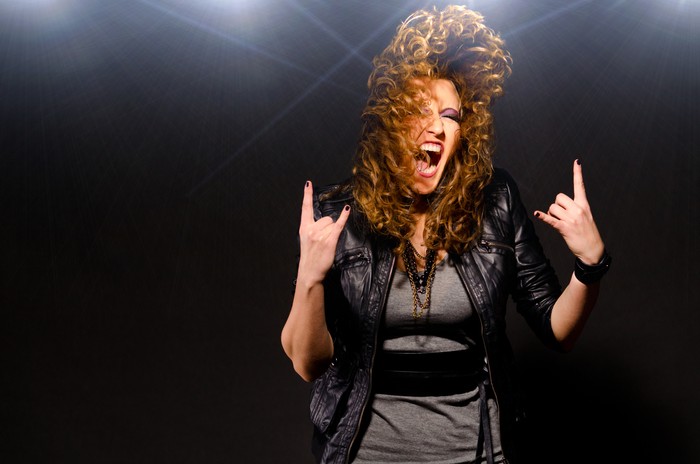 Metal Modern Gaya Baru