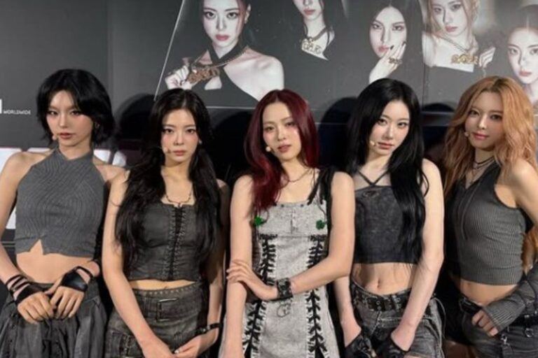 ITZY Jejak Girl Group